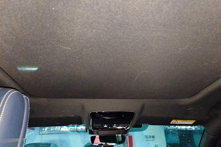 Used Land Rover Range Velar 2022 250 PS Sparkling Heritage Edition Headliner