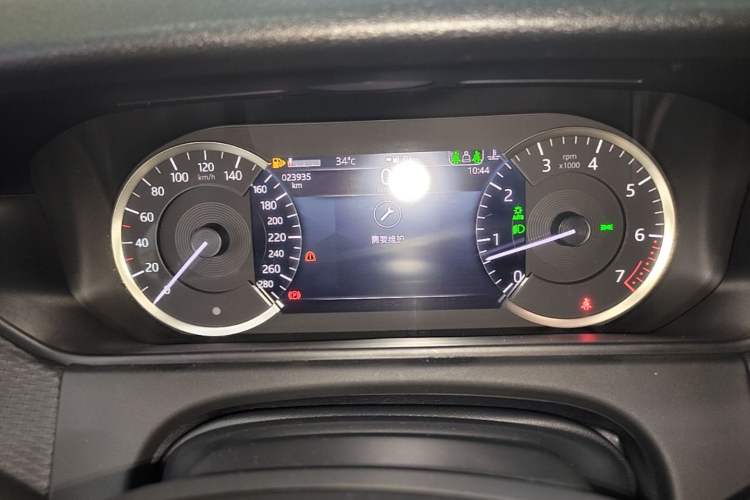Used Land Rover Range Velar 2022 250 PS Instrument Cluster