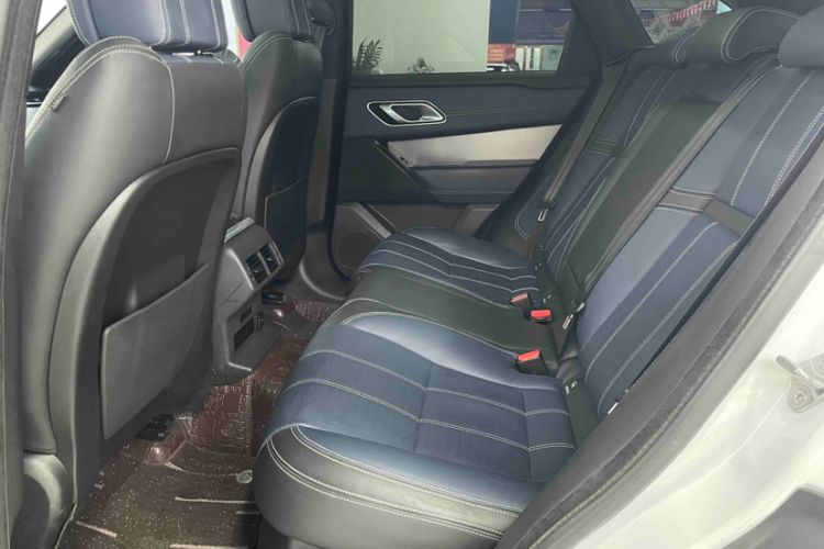 Used Land Rover Range Velar 2022 250 PS Sparkling Heritage Edition Interior 2