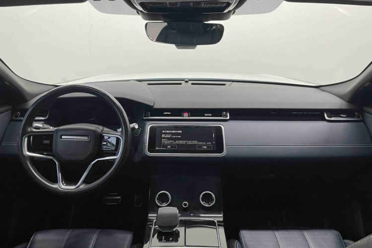 Used Land Rover Range Velar 2022 250 PS Sparkling Heritage Edition Interior 3