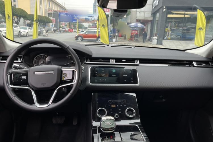 Used Land Rover Range Velar 2022 250 PS Interior 5
