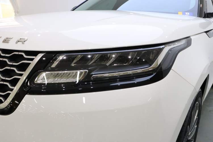 Used Land Rover Range Velar 2022 250 PS Left Front Headlight
