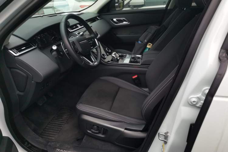 Used Land Rover Range Velar 2022 250 PS Left Front Seat