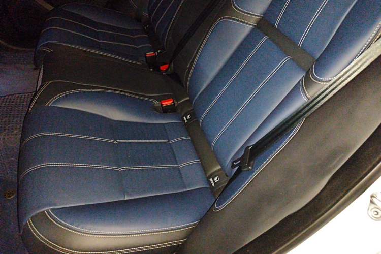 Used Land Rover Range Velar 2022 250 PS Sparkling Heritage Edition Left Rear Seat