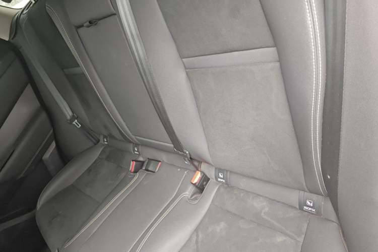 Used Land Rover Range Velar 2022 250 PS Left Rear Seat