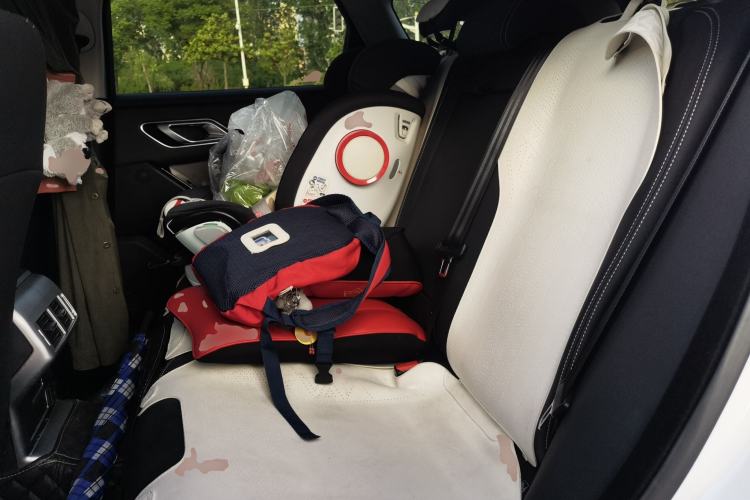 Used Land Rover Range Velar 2022 250 PS Left Rear Seat