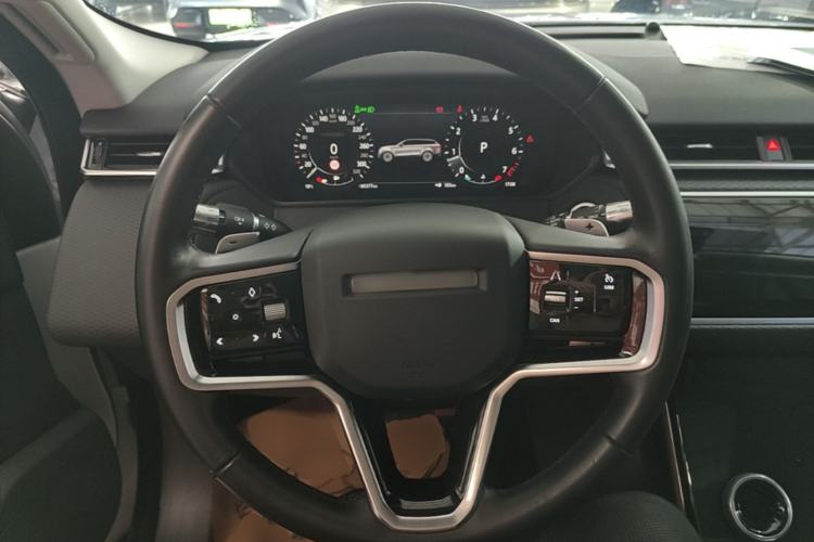 Used Land Rover Range Velar 2022 250 PS Steering Wheel