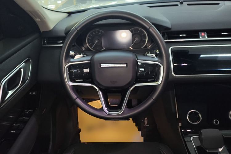 Used Land Rover Range Velar 2022 250 PS Steering Wheel