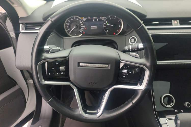 Used Land Rover Range Velar 2022 250 PS Steering Wheel