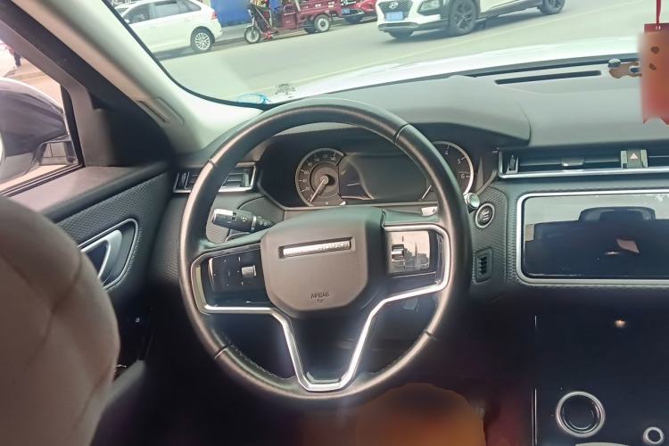 Used Land Rover Range Velar 2022 250 PS Steering Wheel