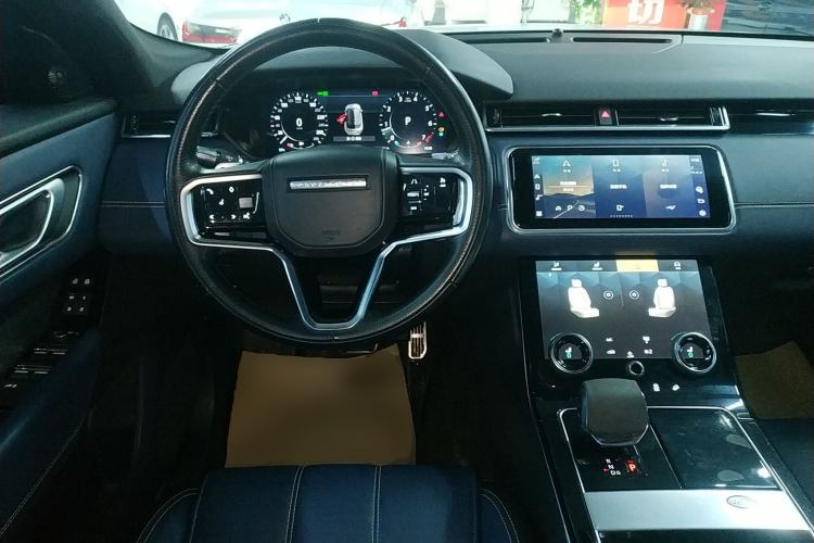 Used Land Rover Range Velar 2022 250 PS Sparkling Heritage Edition Steering Wheel