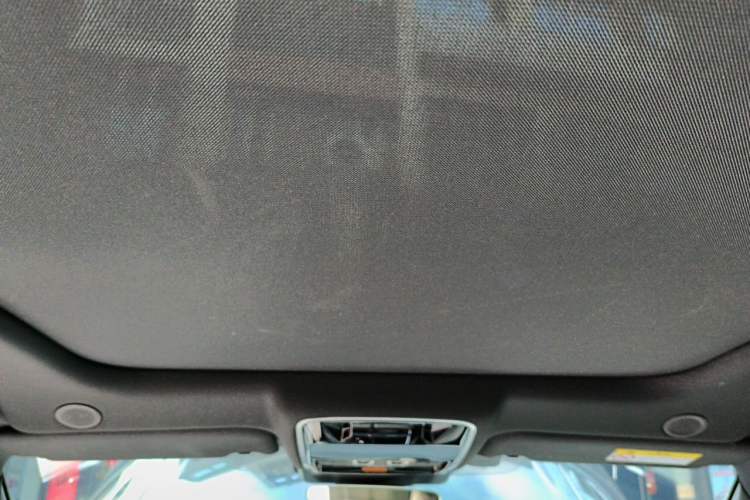 Used Land Rover Range Velar 2023 250 PS Ebony Black Limited Edition Headliner