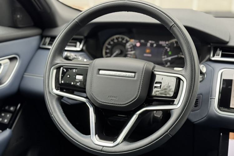 Used Land Rover Range Velar 2023 250 PS Ebony Black Limited Edition Interior 2
