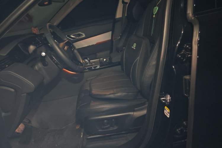 Used Land Rover Range Velar 2023 250 PS Left Front Seat