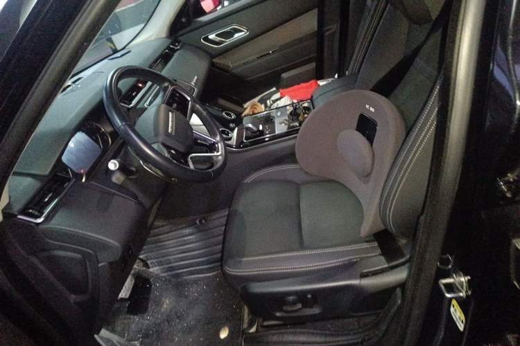 Used Land Rover Range Velar 2023 250 PS Left Front Seat