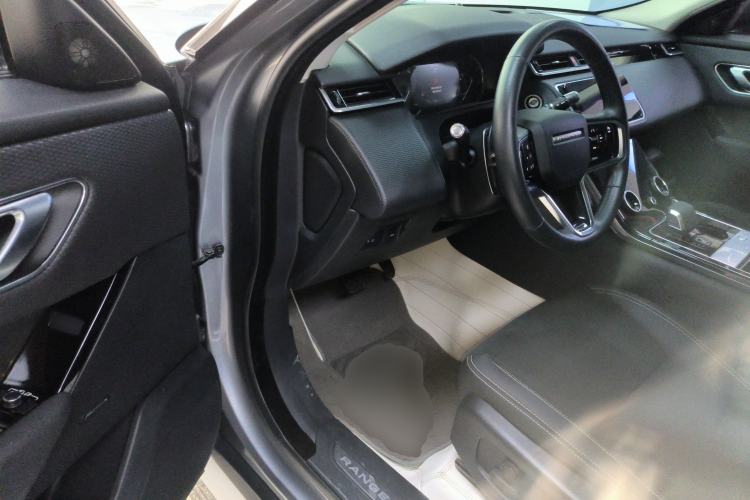Used Land Rover Range Velar 2023 250 PS Driver Seat