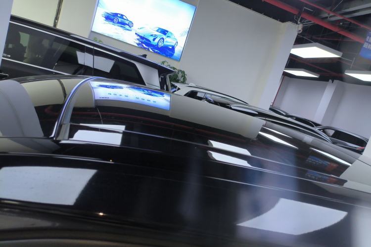 Used Land Rover Range Velar 2023 250 PS Roof