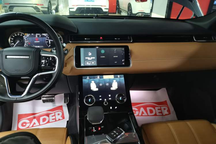 Used Land Rover Range Velar 2023 250 PS Ebony Black Limited Edition Audio And AC Panel