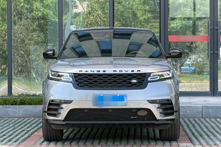 Used Land Rover Range Velar 2023 250 PS Ebony Black Limited Edition Exterior 6