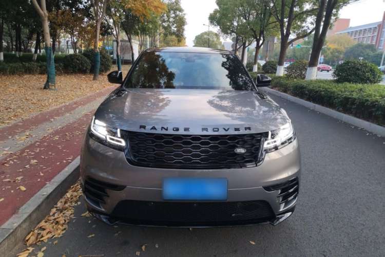 Used Land Rover Range Velar 2023 250 PS Ebony Black Limited Edition Front