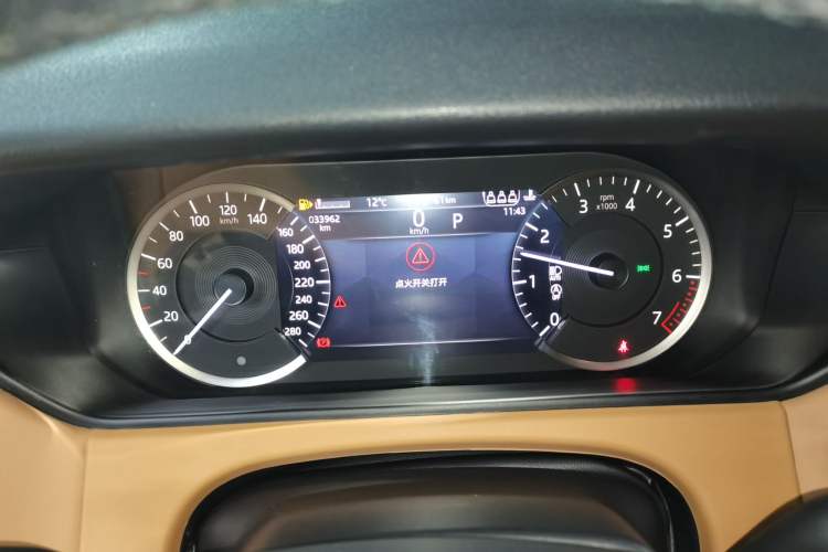 Used Land Rover Range Velar 2023 250 PS Ebony Black Limited Edition Instrument Cluster
