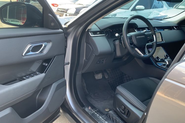 Used Land Rover Range Velar 2023 250 PS Interior 2