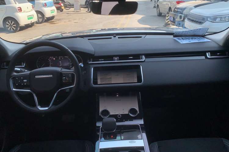Used Land Rover Range Velar 2023 250 PS Interior 3