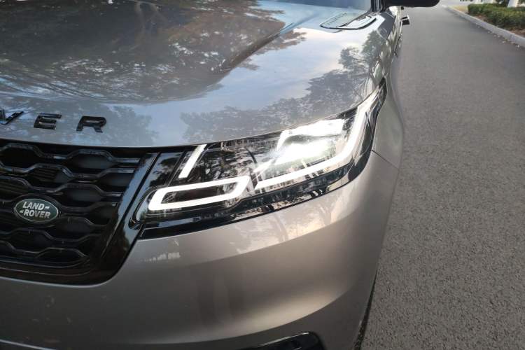 Used Land Rover Range Velar 2023 250 PS Ebony Black Limited Edition Left Front Headlight