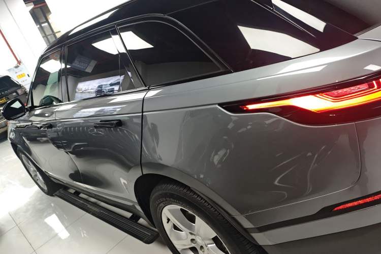 Used Land Rover Range Velar 2023 250 PS Left Side