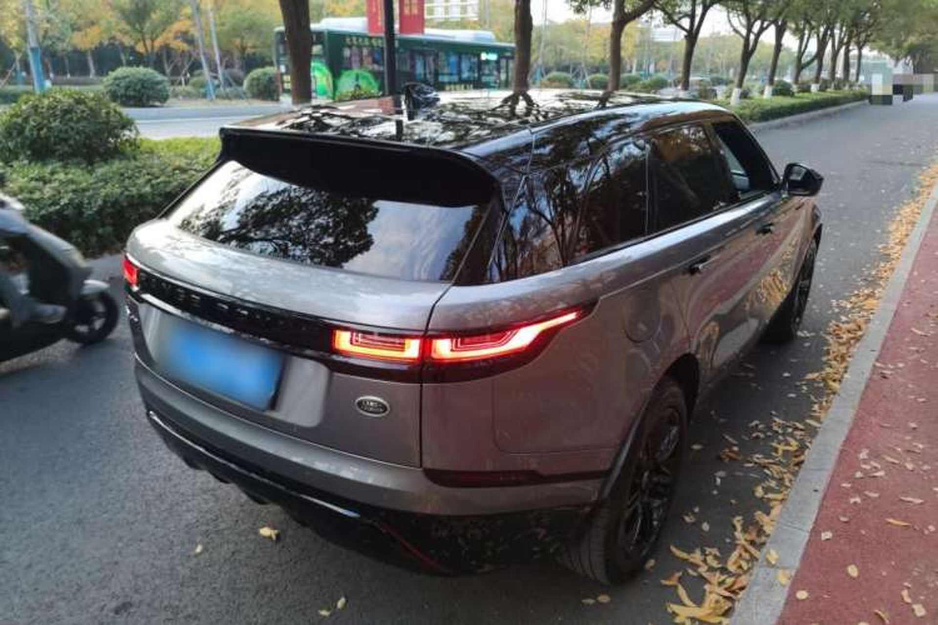 Used Land Rover Range Velar 2023 250 PS Ebony Black Limited Edition Rear Right 45 Deg