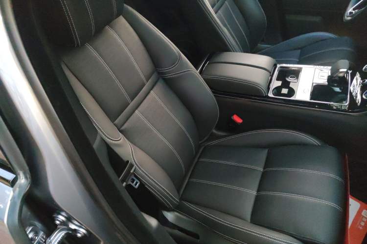 Used Land Rover Range Velar 2023 250 PS Ebony Black Limited Edition Right Front Seat