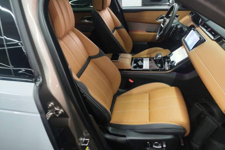 Used Land Rover Range Velar 2023 250 PS Ebony Black Limited Edition Right Front Seat