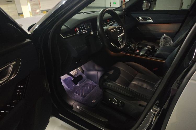 Used Land Rover Range Velar 2023 250 PS Ebony Black Limited Edition Driver Seat