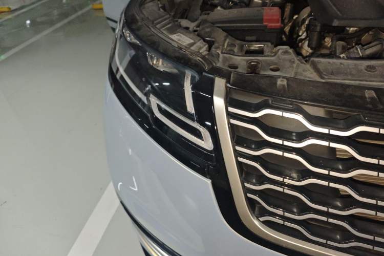 Used Land Rover Range Velar 2023 250 PS Ebony Black Limited Edition Right Front Headlight