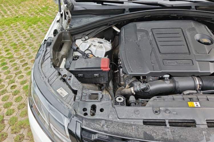 Used Land Rover Range Velar 2023 250 PS Ebony Black Limited Edition Engine Bay Right