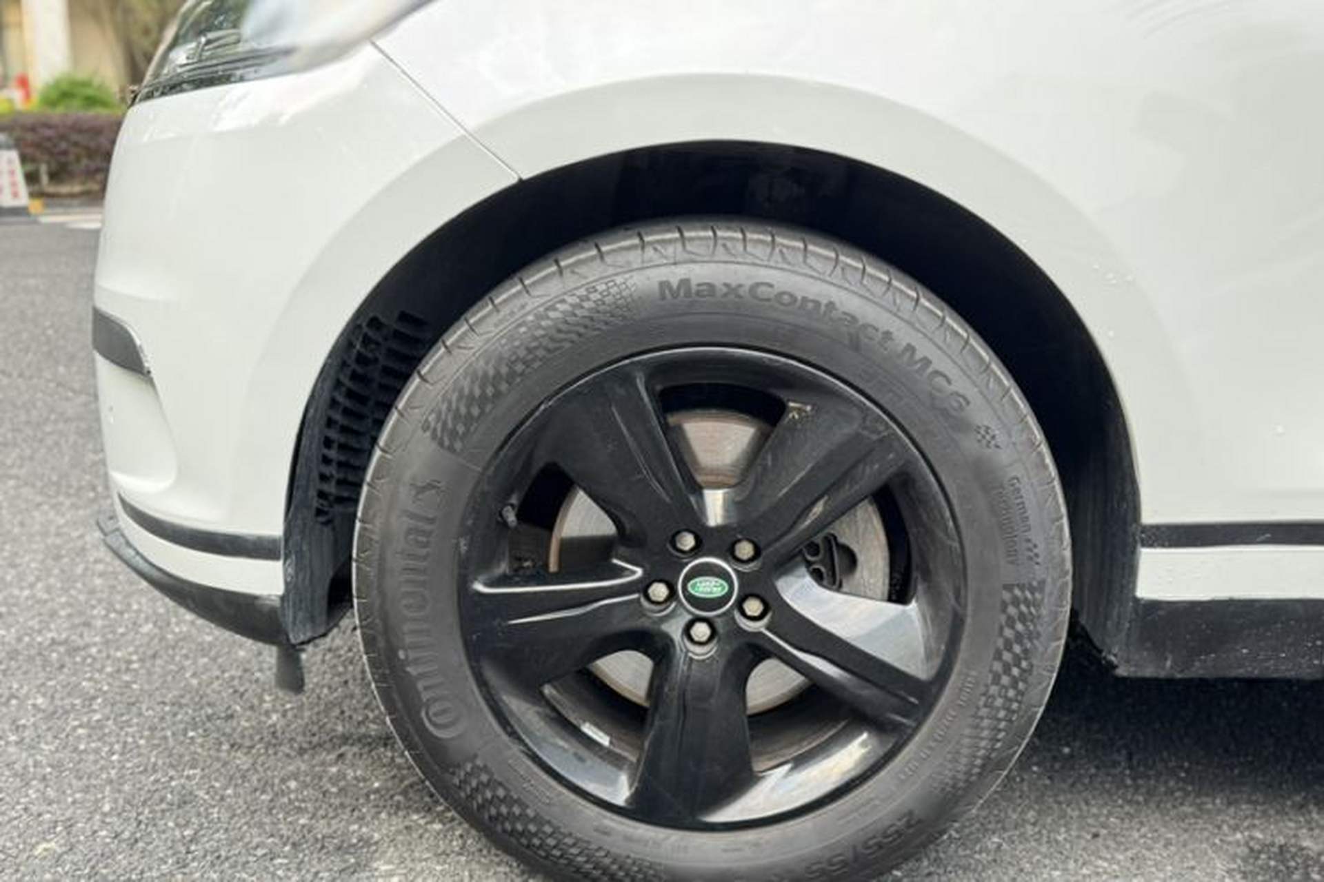 Used Land Rover Range Velar 2023 250 PS Exterior 10