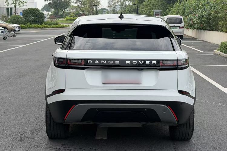Used Land Rover Range Velar 2023 250 PS Exterior 4