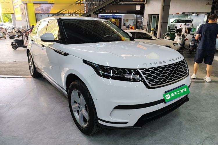 Used Land Rover Range Velar 2023 250 PS Front Right 45 Deg