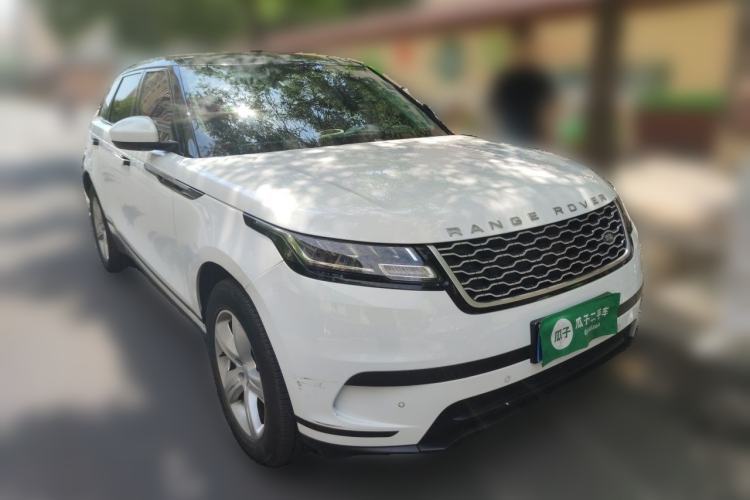 Used Land Rover Range Velar 2023 250 PS Front Right 45 Deg
