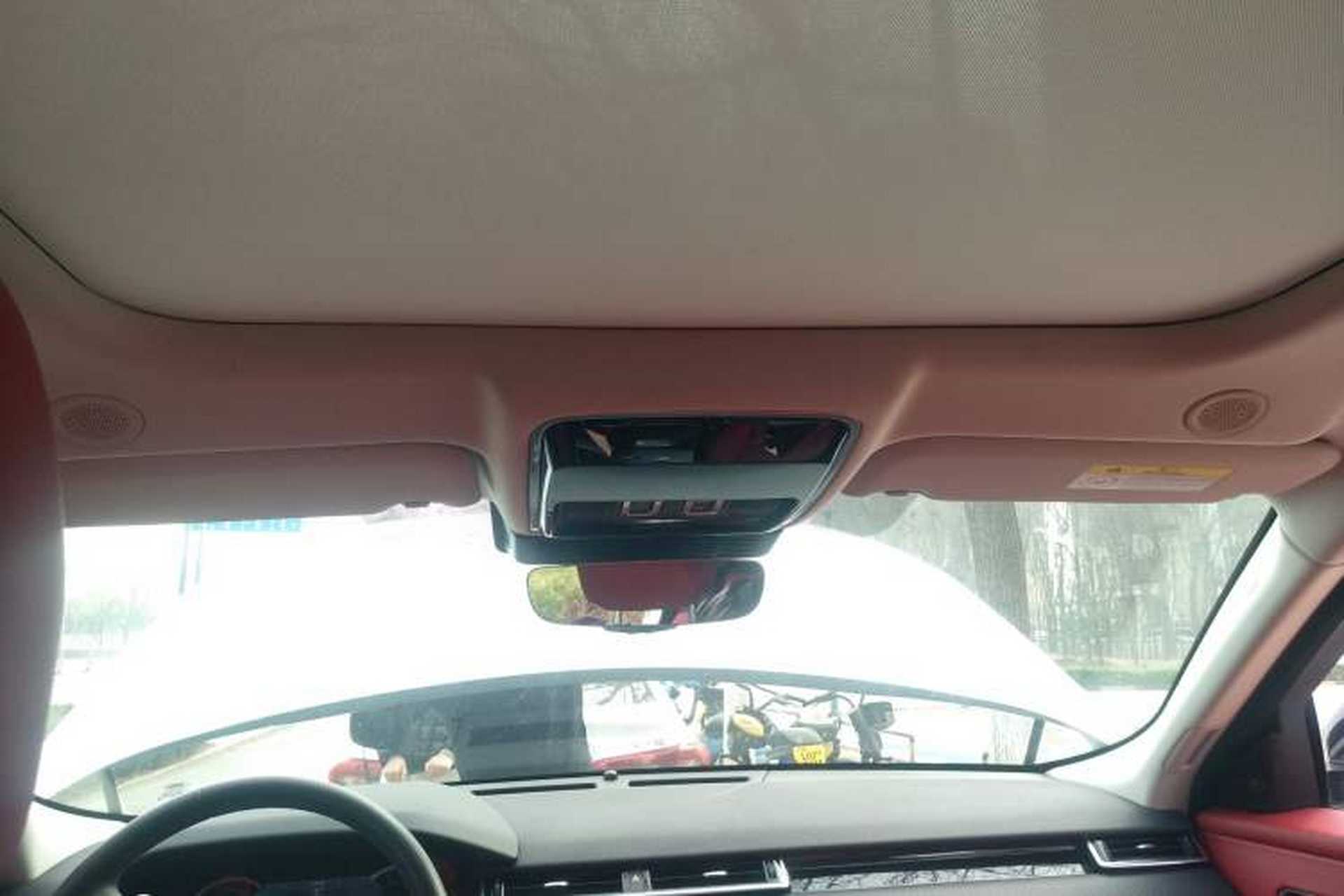Used Land Rover Range Velar 2023 250 PS Headliner
