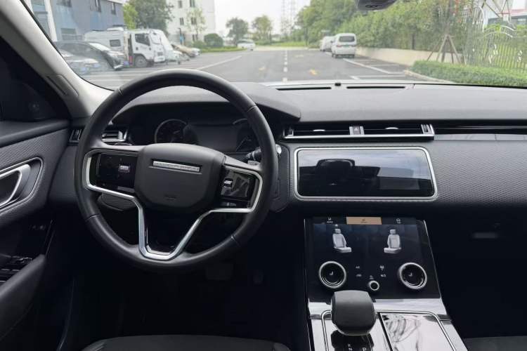 Used Land Rover Range Velar 2023 250 PS Interior 3