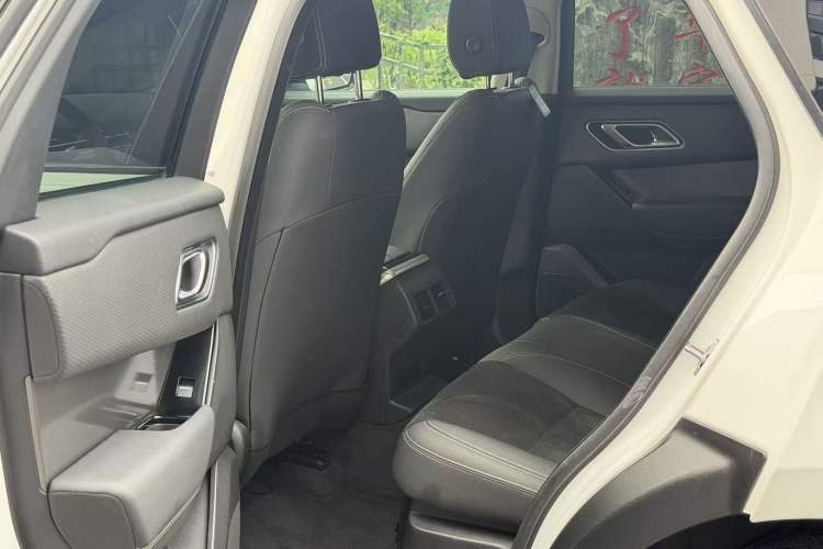 Used Land Rover Range Velar 2023 250 PS Interior 5
