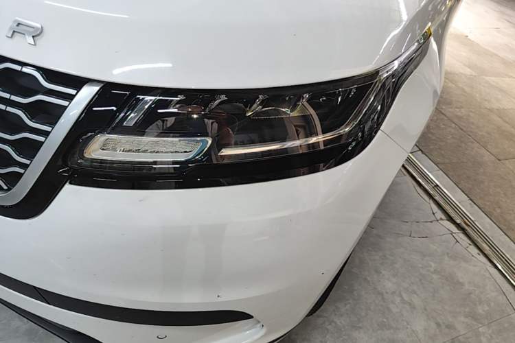 Used Land Rover Range Velar 2023 250 PS Left Front Headlight