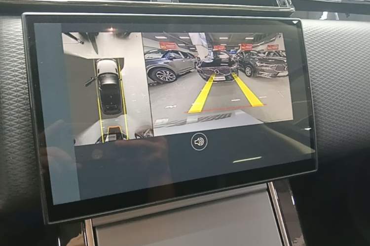 Used Land Rover Range Velar 2024 S Model Audio And AC Panel