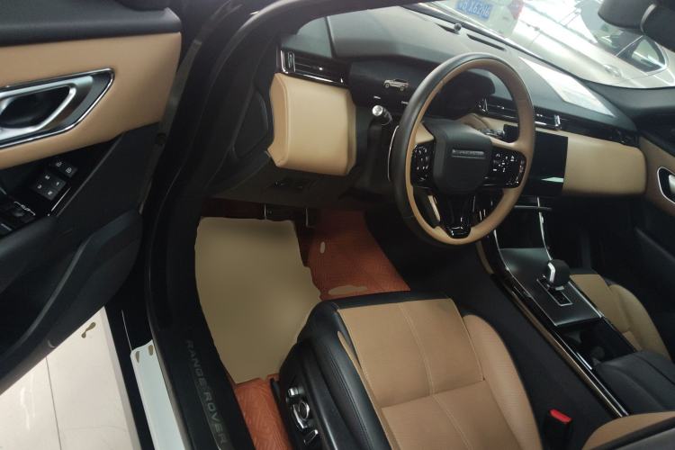 Used Land Rover Range Velar 2024 Dynamic HSE Driver Seat