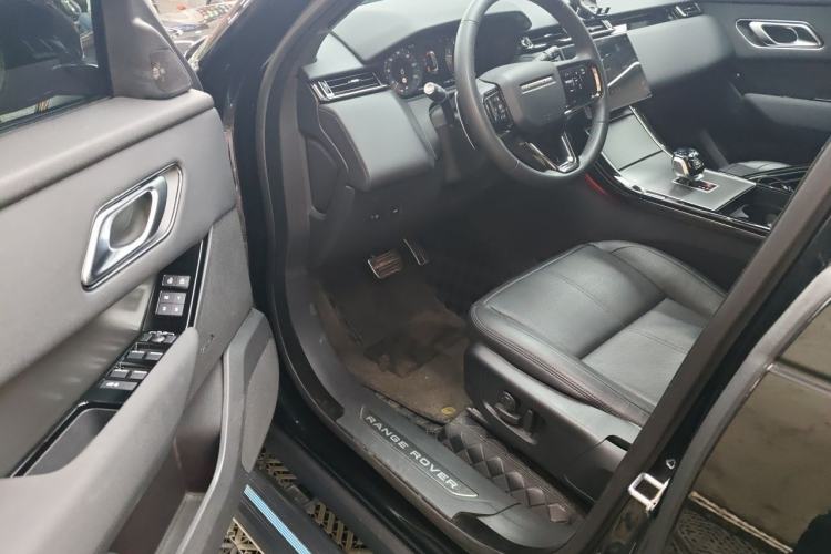 Used Land Rover Range Velar 2024 Dynamic SE Driver Seat
