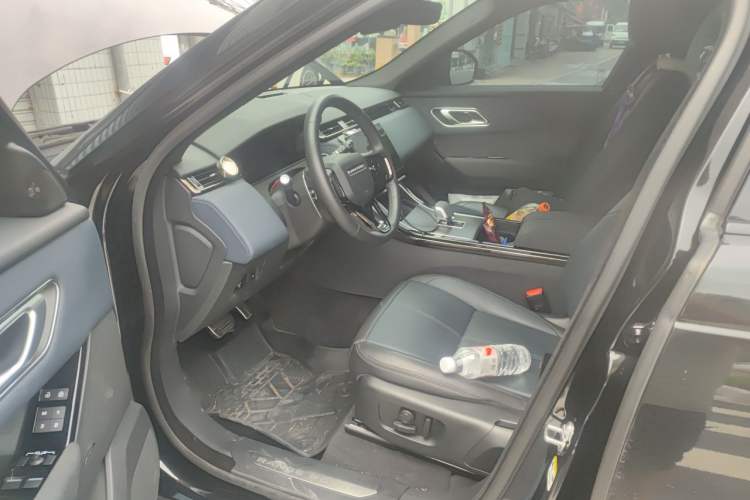 Used Land Rover Range Velar 2024 Dynamic SE Driver Seat