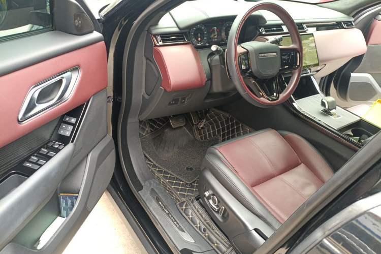 Used Land Rover Range Velar 2024 Flagship Edition Driver Seat