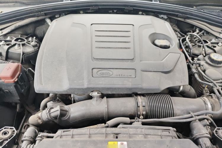 Used Land Rover Range Velar 2024 Dynamic SE Engine Bay