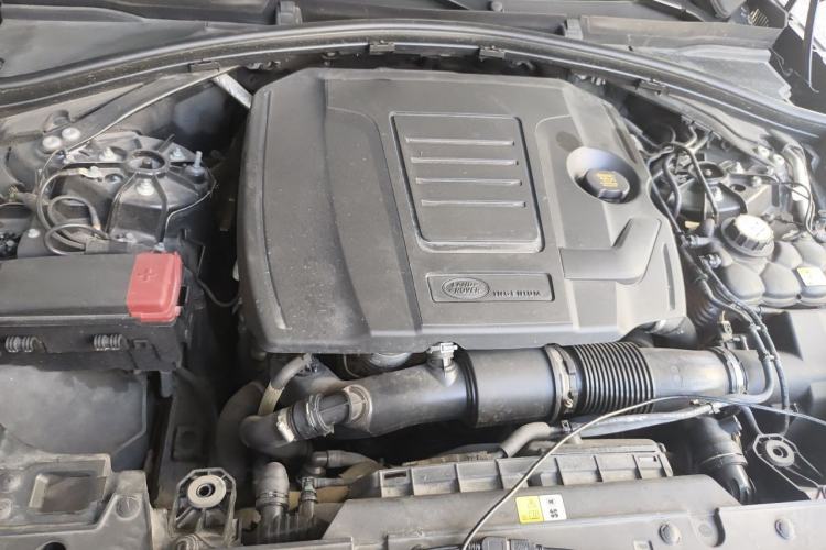 Used Land Rover Range Velar 2024 Dynamic SE Engine Bay